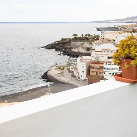 Caletillas Sea View Penthouse *